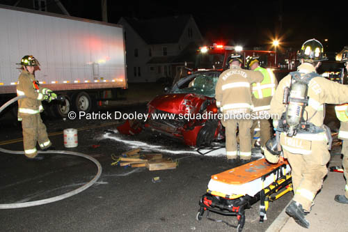 crash with extrication in Manchester CT