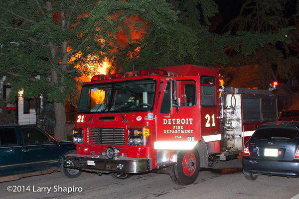 Detroit American LaFrance fire engine at dwelling fire