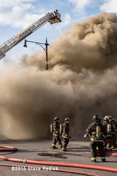 heavy smoke from commercial building fire in Chicago