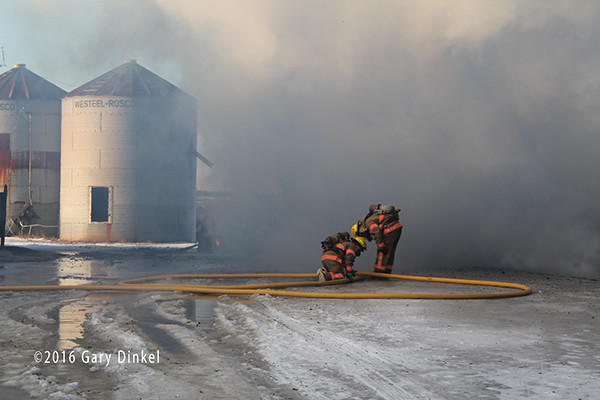 Canadian firefighters battle fire and frigid temperatures 