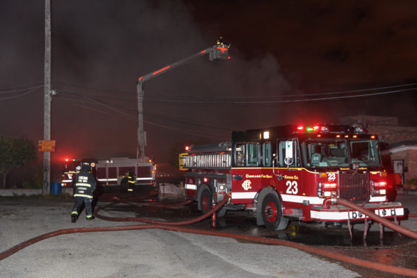 night fire scene with Chicago FD Engine 109