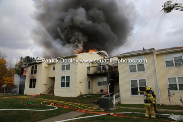 firefighters battle fire that destroyed multiple apartments