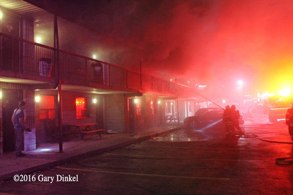 motel fire in Kitchener Ontario 11-4-16