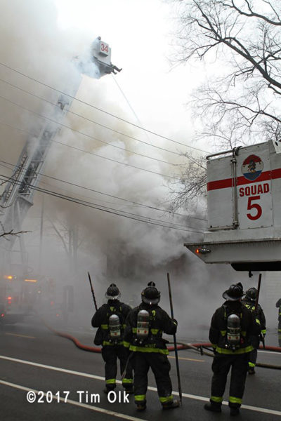 Chicago firefighters ballte smokey fire