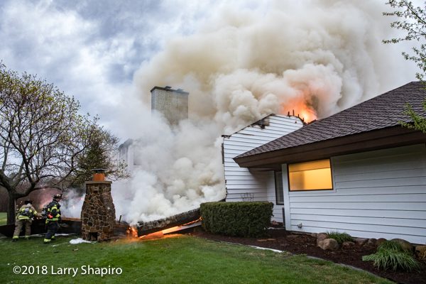 heavy smoke fire house fire