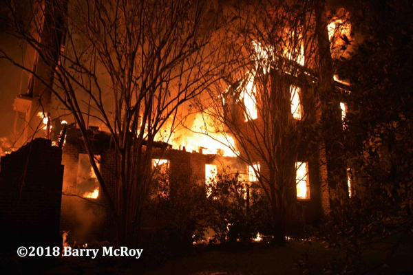 South Carolina plantation house engulfed in fire