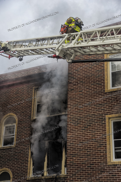 apartment building fire in West Haven CT