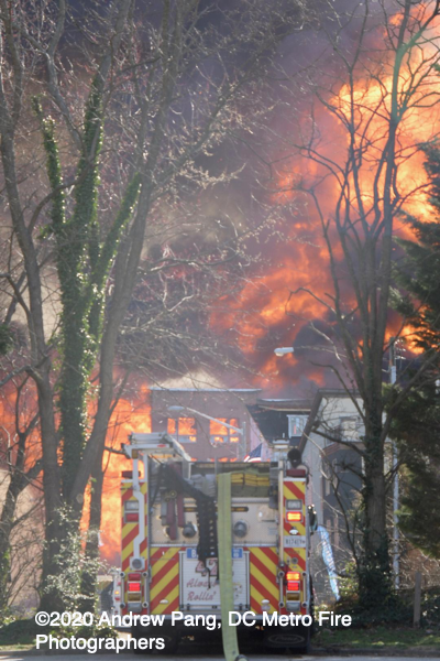 multiple buildings destroyed in Fairfax County fire
