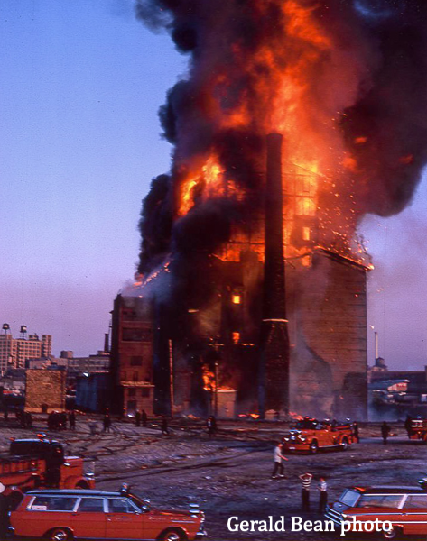 huge 1966 fire in Chicago