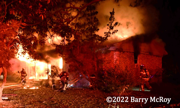 #firescenes.net; #BarryMcRoy; #ColletonCountyFR; #housefire; #houseengulfedbyfire