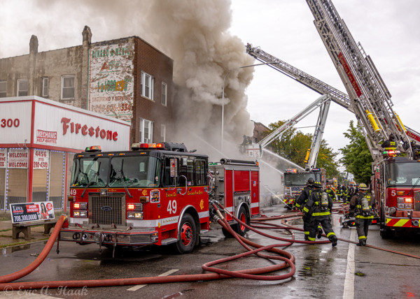 #firescenes.net; #CFD; #ChicagoFireDepartment; #EricHaak; #2-11Alarmfire; #FireTruck; #Spartan;