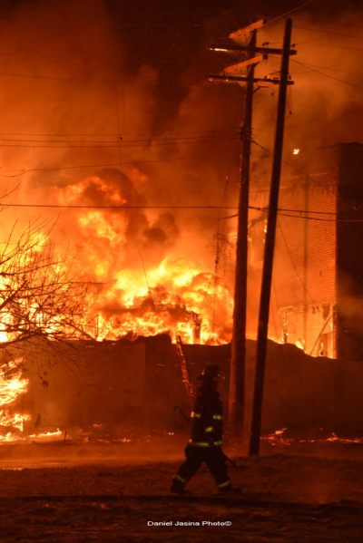 #firescenes.net; #DanJasina; #DetroitFD; #4-Alarm; #flames;