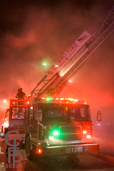 #firescenes.net; #chi-townfirephotos; #OakParkFD; #apartmentfire; #FireTruck; #EONE;