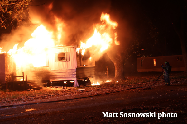 #firescenes.net; #FlintFD; #MattSosnowski; #trailerfire; #mobilehome; #fire; #flames; #firefighters;