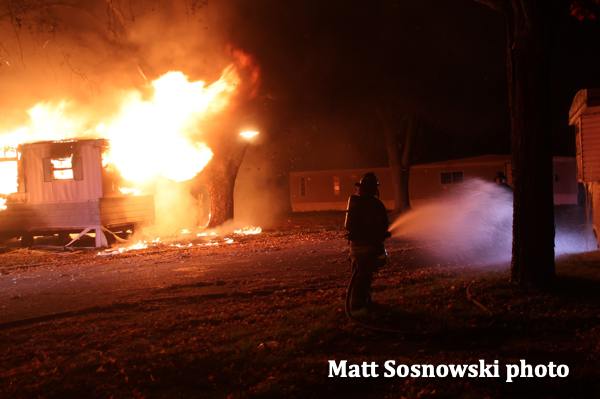 #firescenes.net; #FlintFD; #MattSosnowski; #trailerfire; #mobilehome; #fire; #flames; #firefighters;