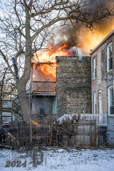 #chicagoareafire.com; #Chi-TownFirePhotos; #ChicagoFD; #firescene; #Flames;